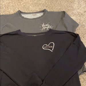 2 Calia by Carrie Underwood crew neck sweatshirts